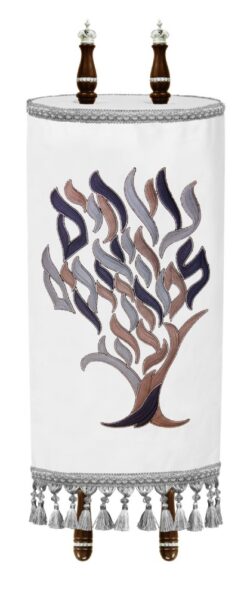 מעיל לספר תורה, מעילים לפי התאמה אישית, מעיל לחגים קרם - בתוספת מחיר